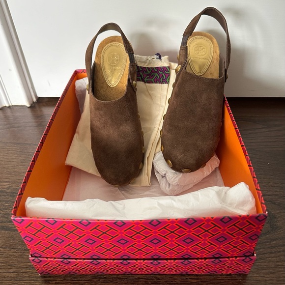 Tory Burch suede clogs - Picture 3 of 3